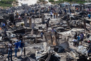 Fire leaves over 800 homeless in Vrygrond.