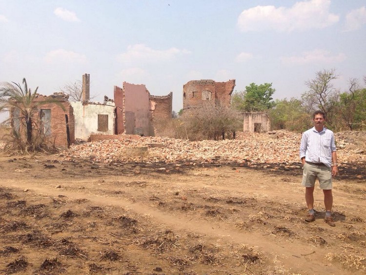 Photo of ruined house