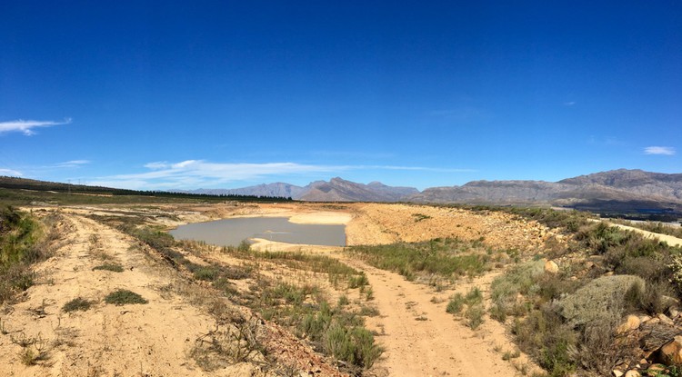 Photo of a dam