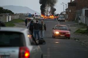 Hangberg protesters clash with police