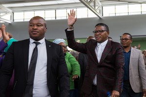 Fikile Mbalula meets with Marikana residents