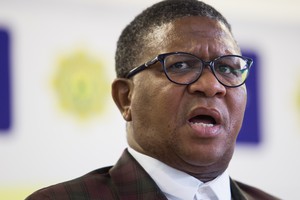 Fikile Mbalula meets with Marikana residents