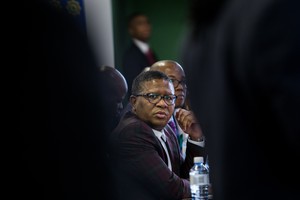 Fikile Mbalula meets with Marikana residents