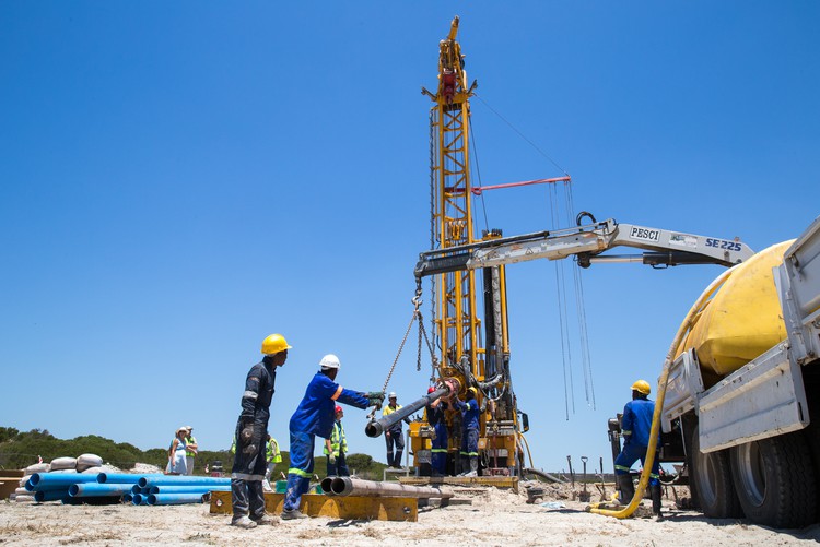 Photo of drilling into Cape Flats aquifer