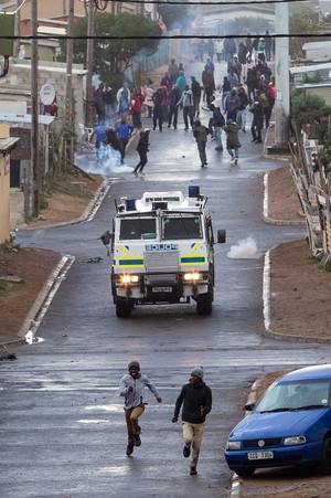 Zwelihle residents protest in Hermanus