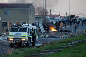 Zwelihle residents protest in Hermanus