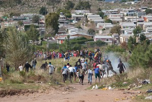 Grabouw community protests for increased wages for farm workers