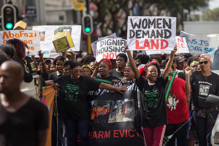 Photo of farm worker picket