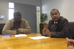 Photo of Madoda Cuphe and Rodney de Kock