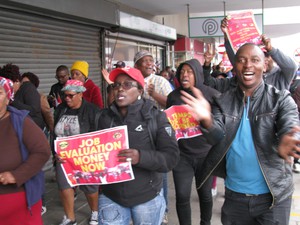 Photo of striking workers