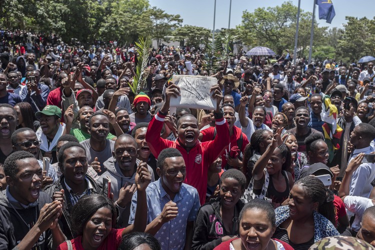 Photo of student protesters