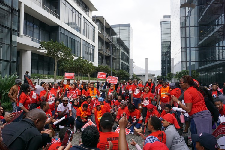 Photo of striking workers