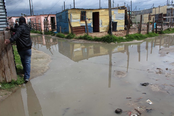 Photo of flooded intersection