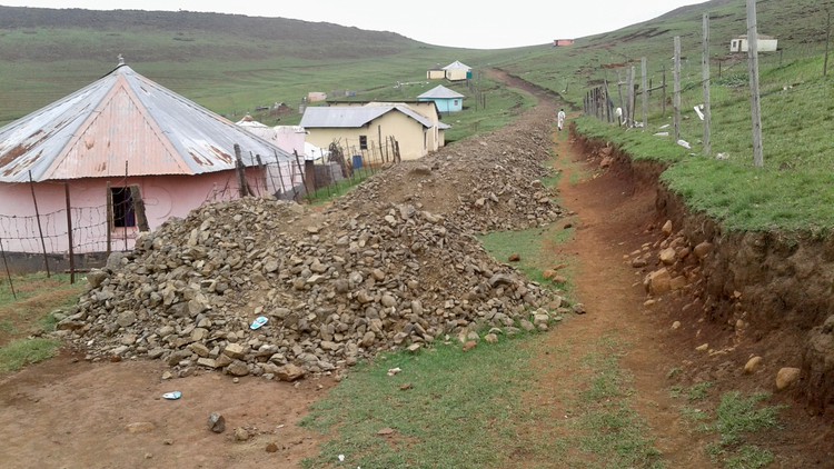 Photo of a gravel road