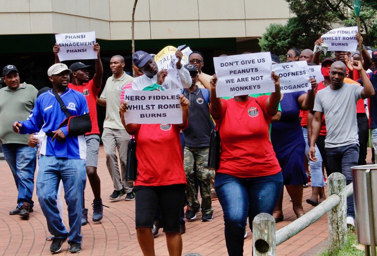 Photo of protesting workers