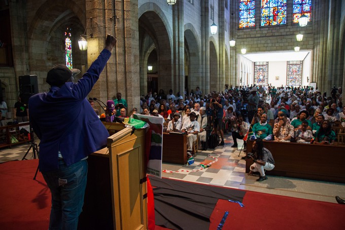 Photo of meeting in St George\'s Cathedral