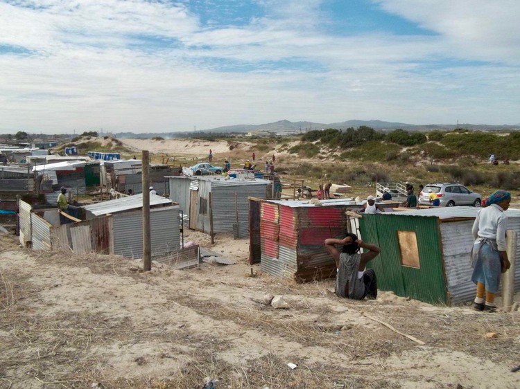 Photo of shacks