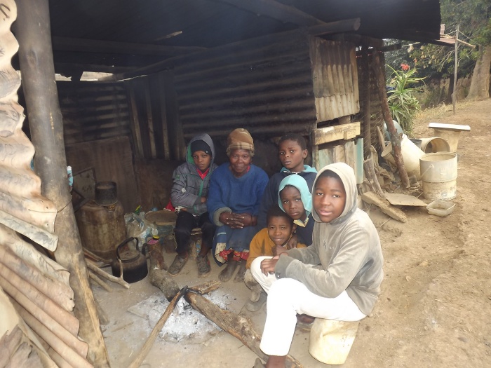 From left is gogo's friends Lungani Buthelezi, gogo Betha Mkhize, Sbonelo Ngqulunga, Sbahle Ngubane, Anele Ngubane and Mbekezeli Ngubane.JPG